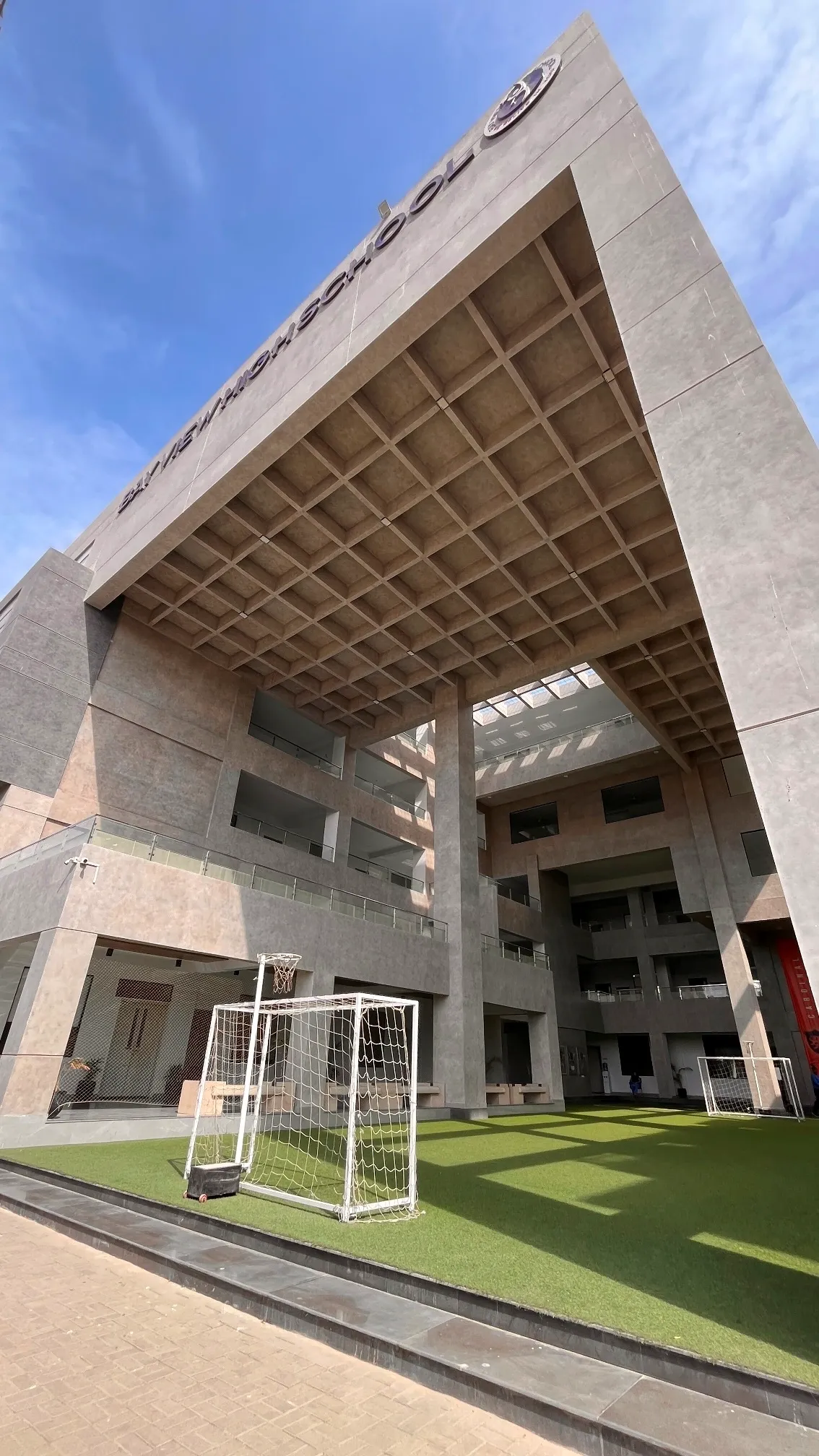 SENIOR CAMPUS CLIFTON